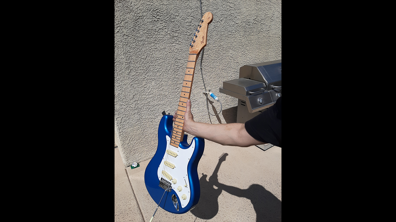 guitar2.jpg