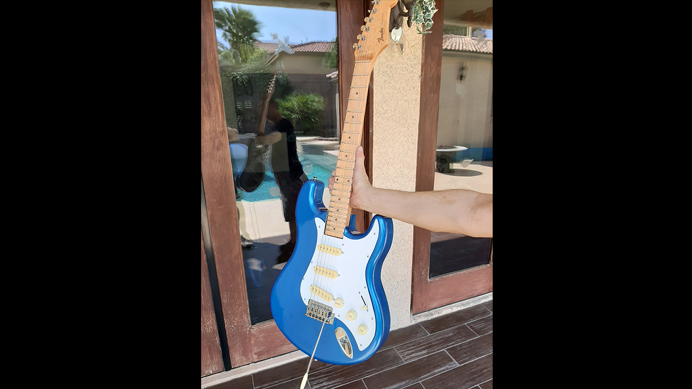 guitar3.jpg